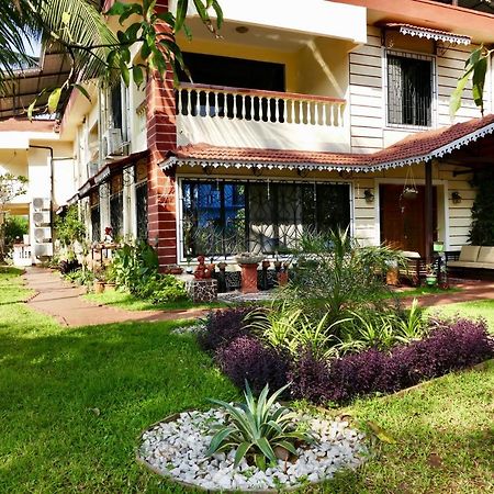 Shanu'S Seaside Inn - A Family-Run Guesthouse Just 100 Metres From Candolim Beach Eksteriør billede