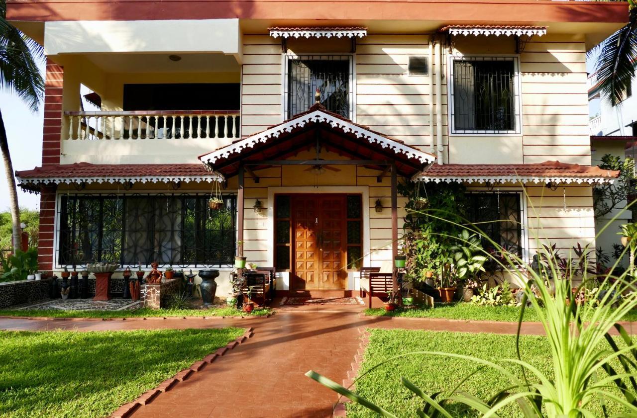 Shanu'S Seaside Inn - A Family-Run Guesthouse Just 100 Metres From Candolim Beach Eksteriør billede
