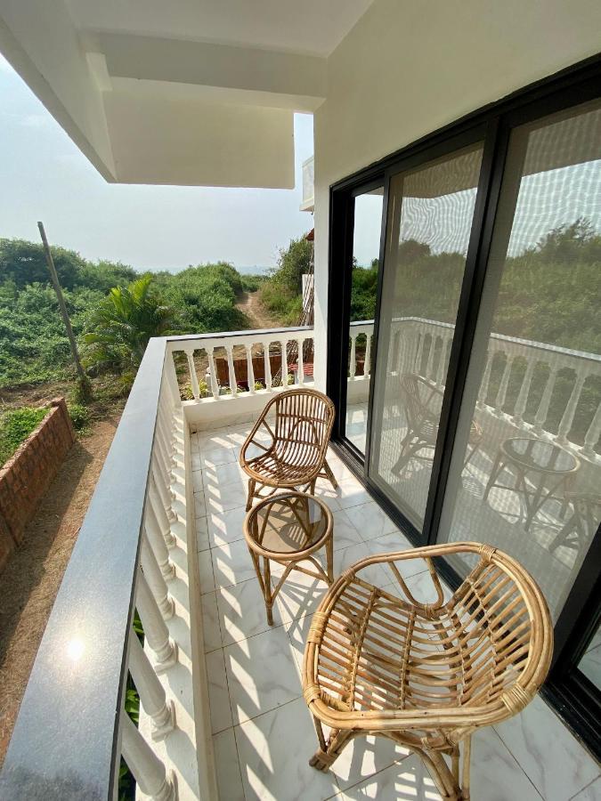 Shanu'S Seaside Inn - A Family-Run Guesthouse Just 100 Metres From Candolim Beach Eksteriør billede