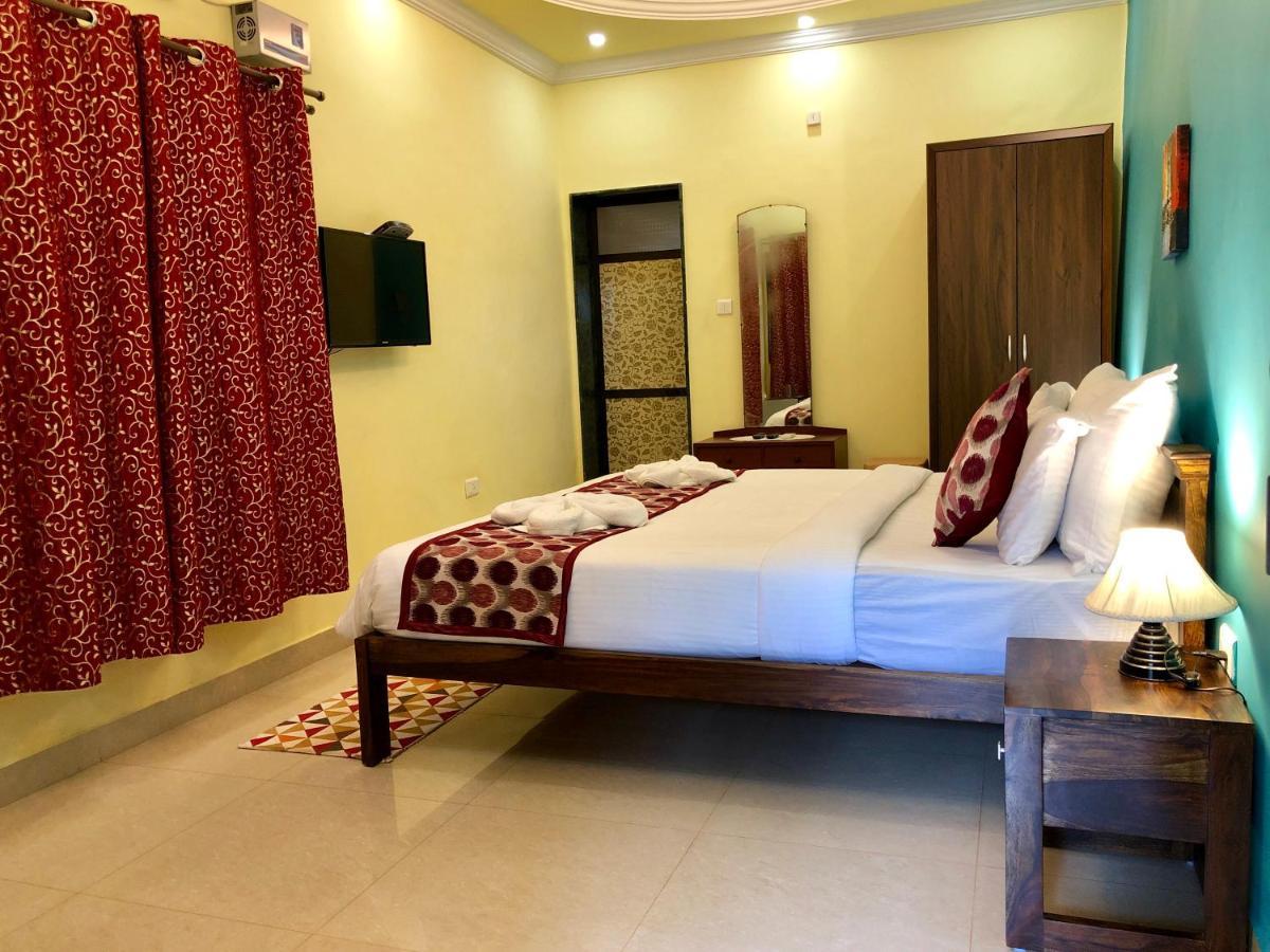 Shanu'S Seaside Inn - A Family-Run Guesthouse Just 100 Metres From Candolim Beach Eksteriør billede